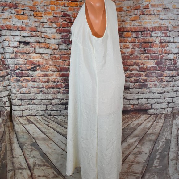 Jaclyn Smith Plus Sz 1X Long Nightgown Creme Sleeveless Floral Embossed - Picture 11 of 11